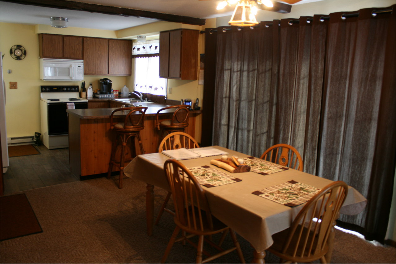Kitchen & Dining Room